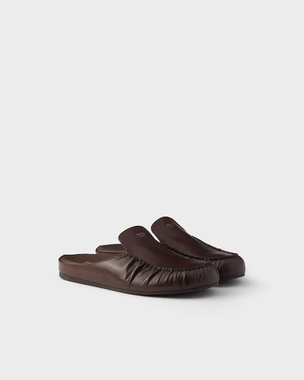 Mules de couro