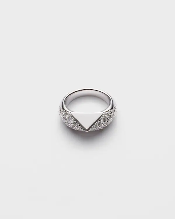 Anel Eternal Gold em ouro branco com diamantes