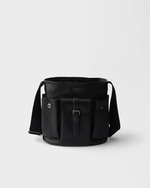 Bolsa mini bucket em couro Prada Route