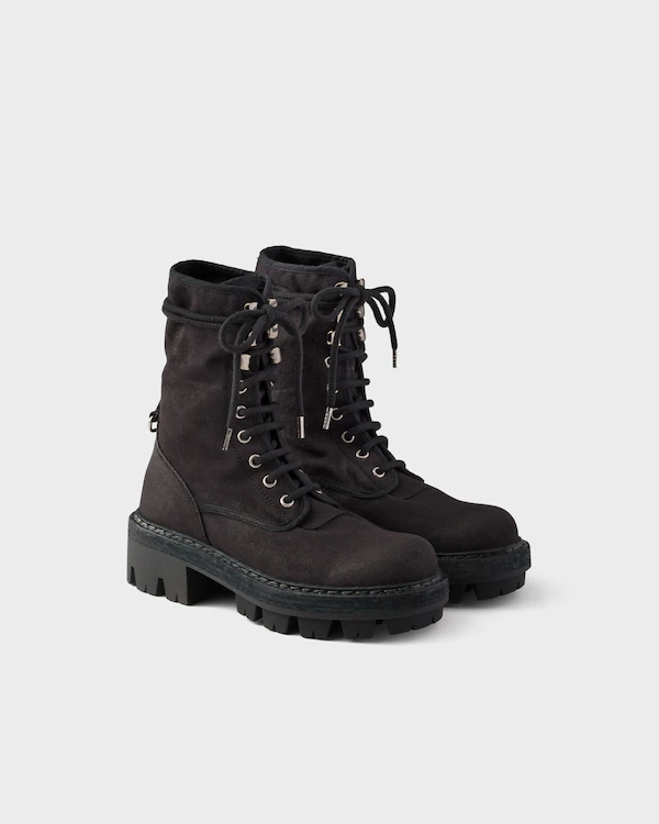 Botas ankle de cadarço em lona