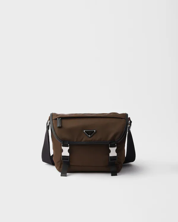 Bolsa de ombro em Re-Nylon e couro Saffiano