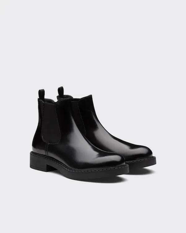 Botas Chelsea em couro escovado