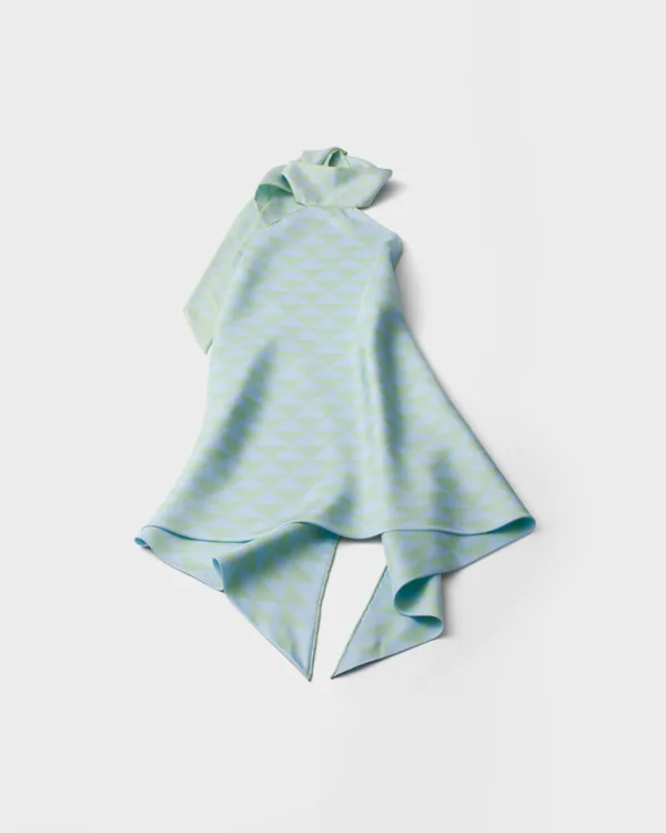 Top de cetim de seda estampado com alça