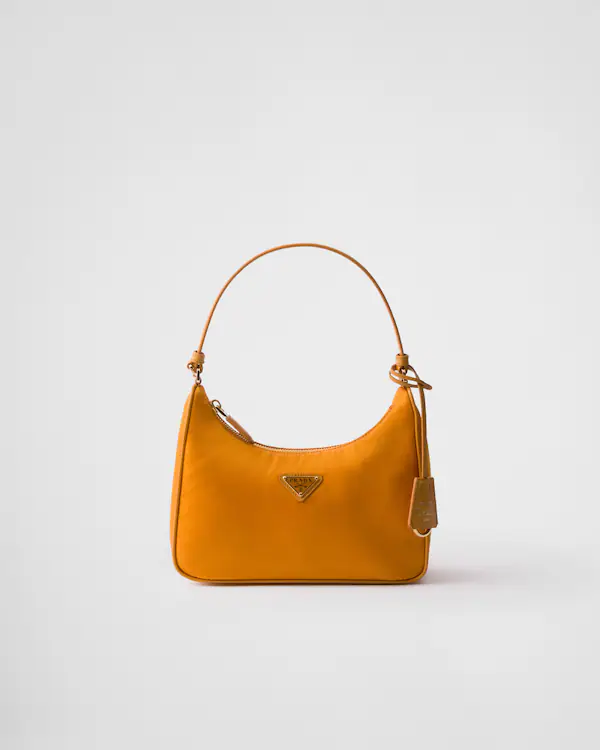 Bolsa Mini Re-Nylon e Saffiano Prada Re-Edition 2005