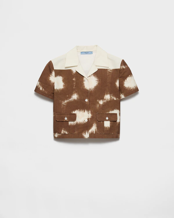 Camisa de tela estampada