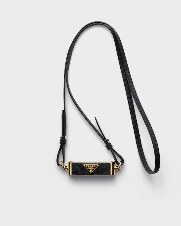 Capa para smartphone de metal e couro Saffiano